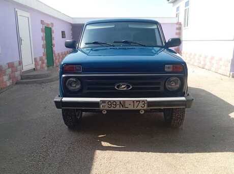 LADA (VAZ) Niva 2015