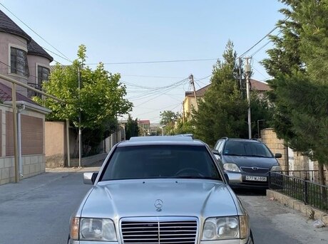 Mercedes E 200 d 1993