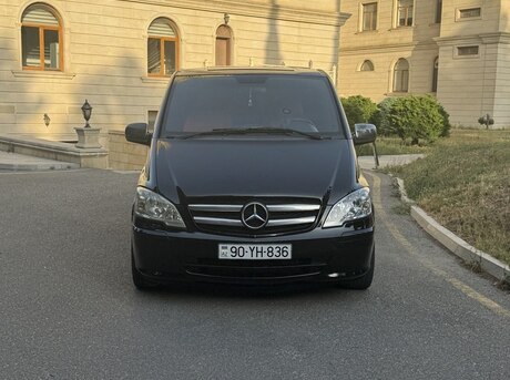 Mercedes Viano 2013