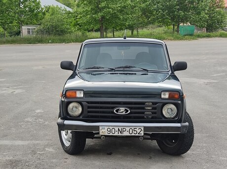 LADA (VAZ) Niva 2011