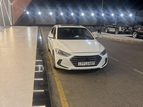 Hyundai Elantra 2016