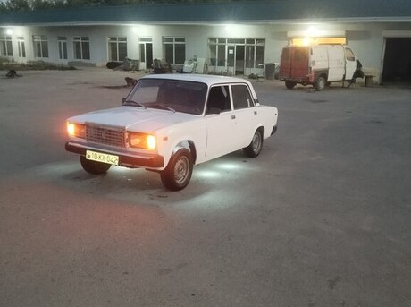 LADA (VAZ) 2107 2001