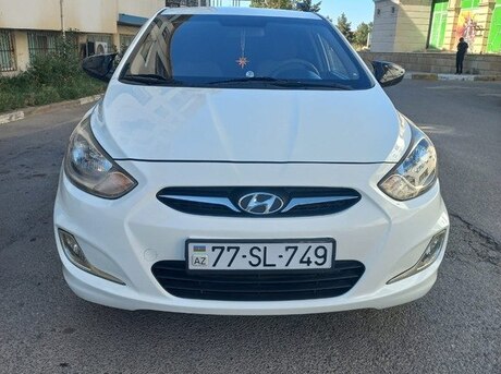 Hyundai Accent 2013