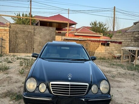 Mercedes E 220 d 2000