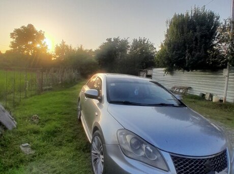 Suzuki Kizashi 2010