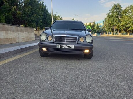 Mercedes E 280