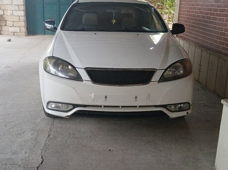 Daewoo Gentra 2014