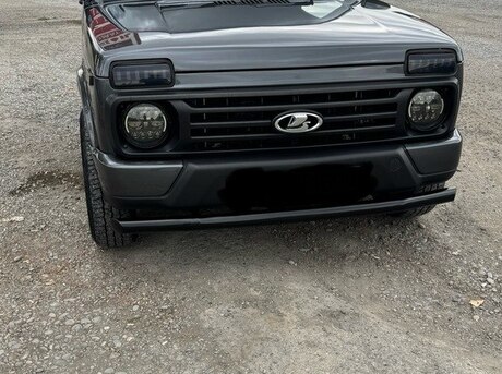 LADA (VAZ) Niva 2015