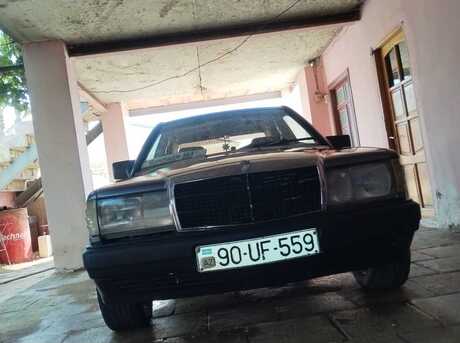 Mercedes 190 1990