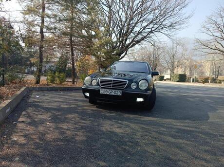 Mercedes E 270 2000