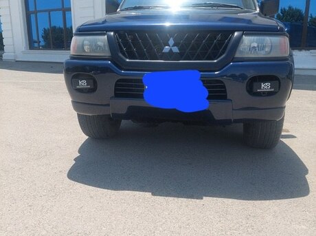 Mitsubishi  2002