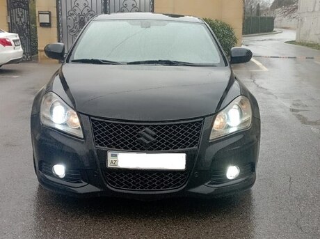Suzuki Kizashi 2010