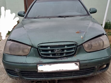 Hyundai Elantra 2001