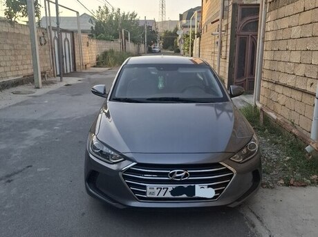 Hyundai Elantra 2018