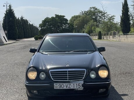 Mercedes E 270 2000