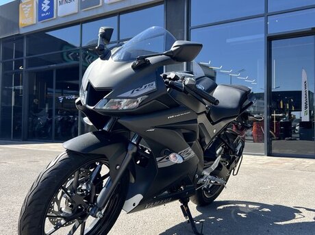 Yamaha R15S