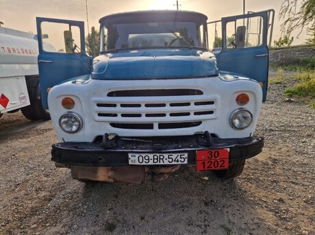 ZIL 130