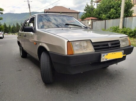 LADA (VAZ) 21099