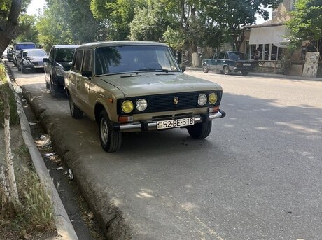 LADA (VAZ) 2106 1990