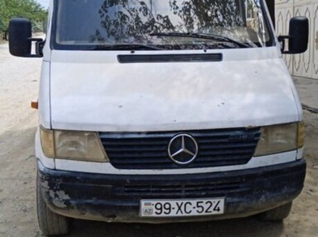 Mercedes 208 D 1995