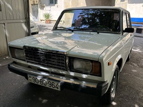 LADA (VAZ) 2107