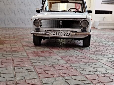 LADA (VAZ) 21011 1986