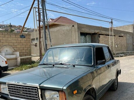 LADA (VAZ) 2107