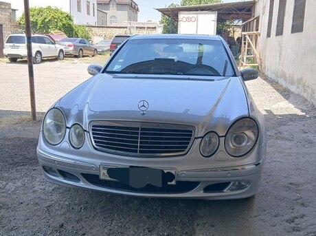 Mercedes E 240 2002
