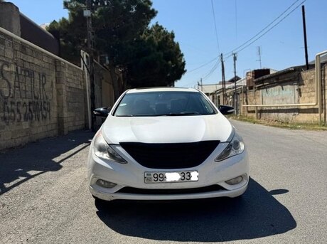 Hyundai Sonata 2010