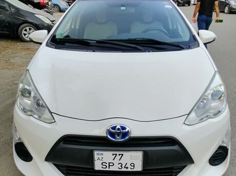 Toyota Aqua 2016