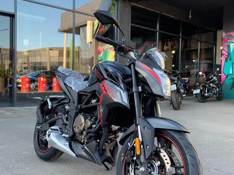 Voge 300r