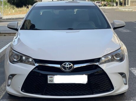 Toyota Camry 2017
