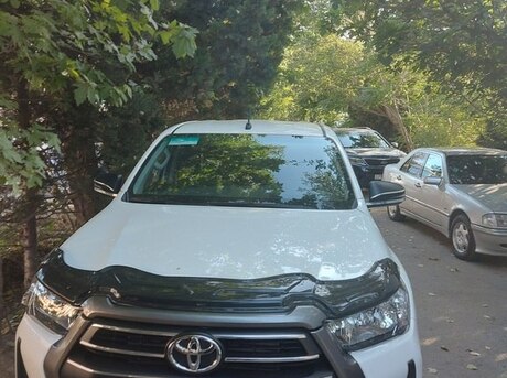 Toyota Hilux 2024