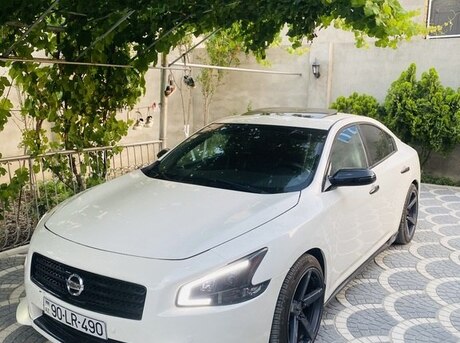 Nissan Maxima