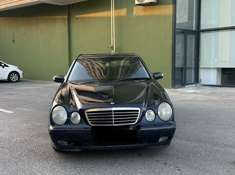 Mercedes E 220 d 2001