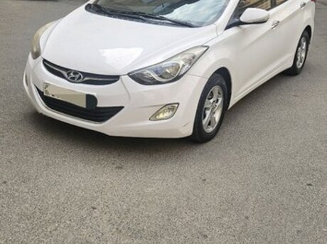 Hyundai Elantra 2012