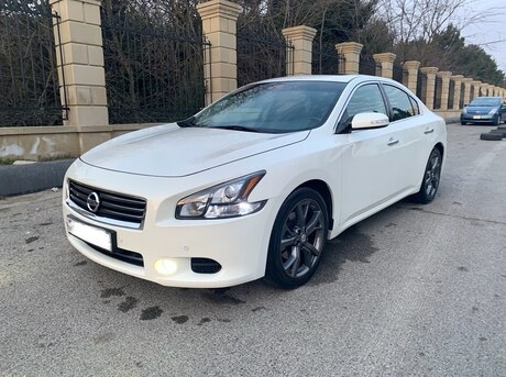 Nissan Maxima