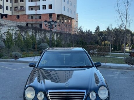 Mercedes E 240 2001