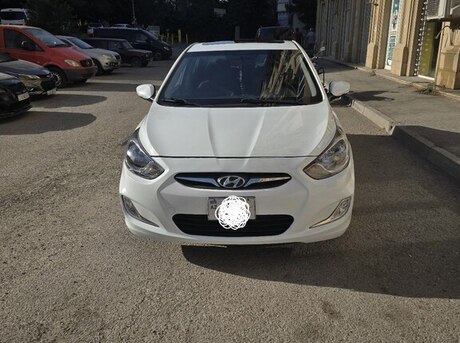 Hyundai Accent 2011