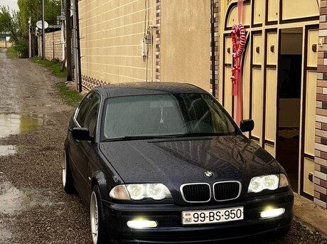 BMW 320