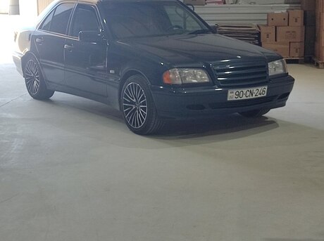 Mercedes C 230