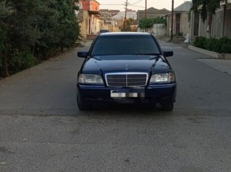 Mercedes C 180