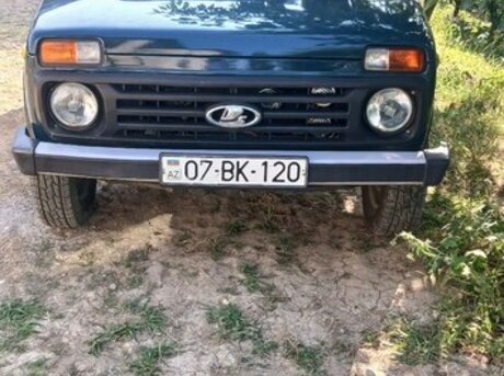 LADA (VAZ) Niva 2006