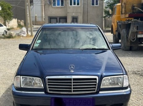 Mercedes C 180