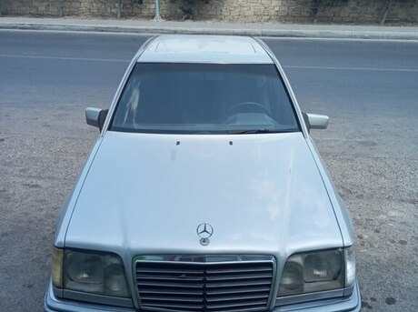 Mercedes E 280