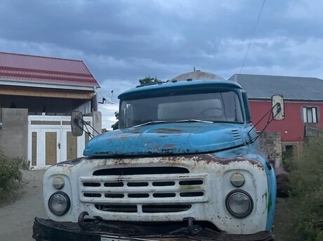 ZIL 130