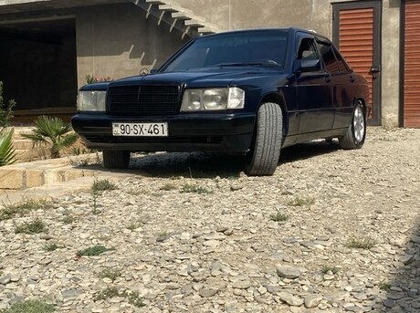 Mercedes 190