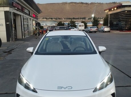 BYD Seal 05