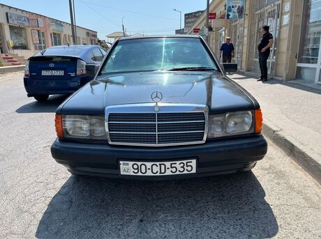 Mercedes 190