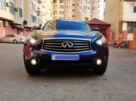 Infiniti FX37 2012